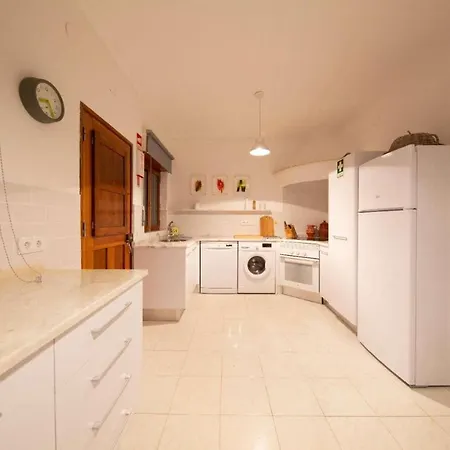 Jacaranda Villa *